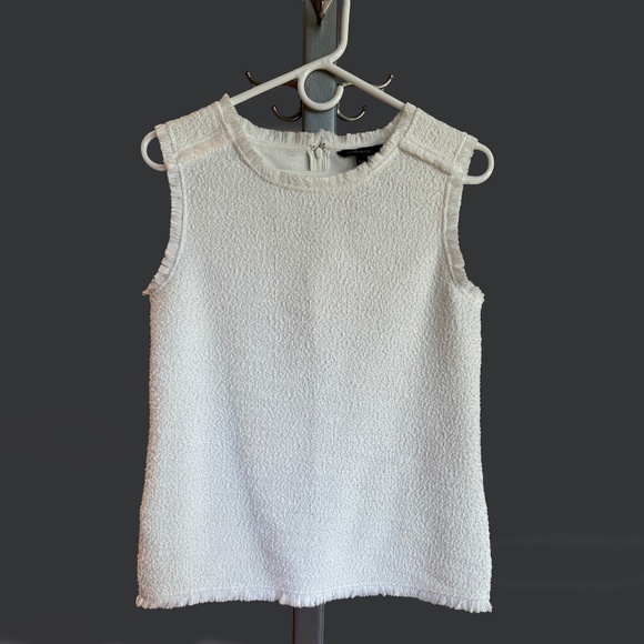Banana Republic Bouclé with short fringes - Picture 1 of 3